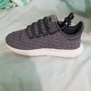 Adidas Tubular Shadows